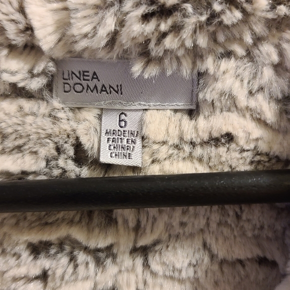 2/$35 Linea Domani warm vest / top - Picture 4 of 14